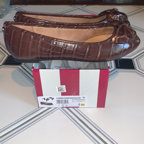 New in Box Dark Brown Crocodile Ballet Flats with Bow not worn Size 8M - Picture 5 of 6
